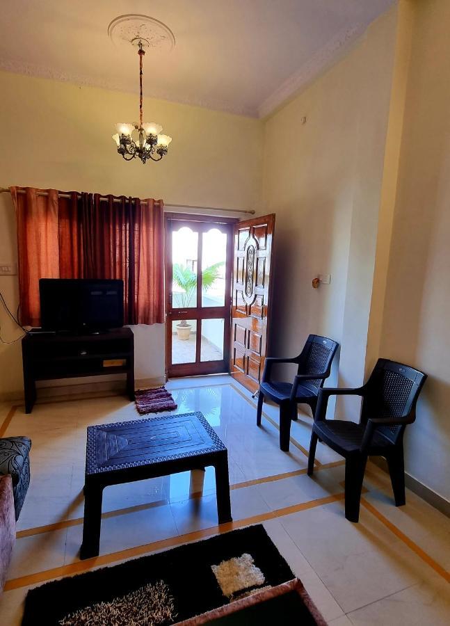 Aditya Premium Homestay- Furnished Air Conditioned- 2Bhk Jabalpur Dış mekan fotoğraf