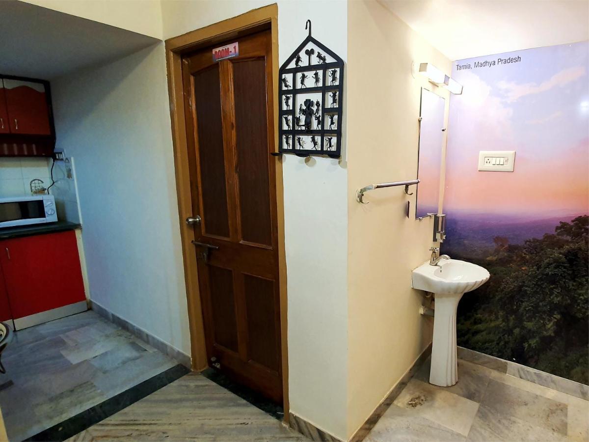 Aditya Premium Homestay- Furnished Air Conditioned- 2Bhk Jabalpur Dış mekan fotoğraf